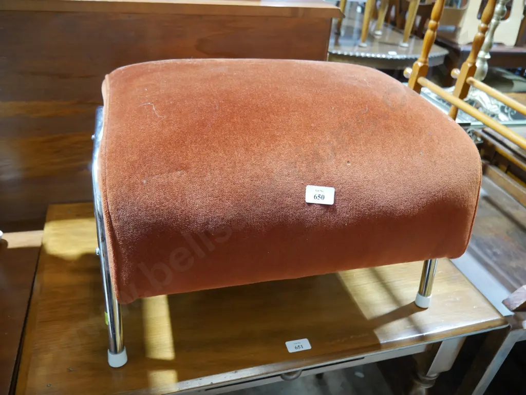 Foot stool Image 1++