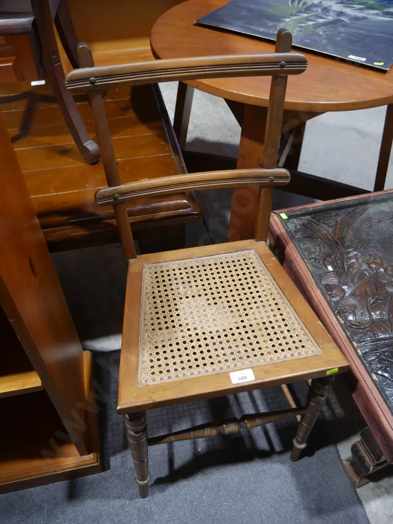 Vintage hall chair Image 1++