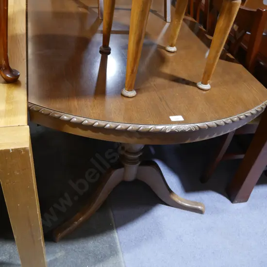 Rope edge dining table