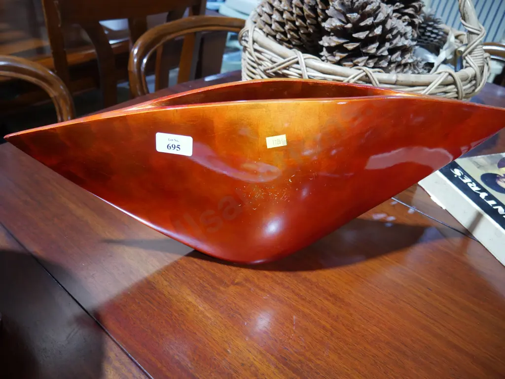 Modern vase Image 1++