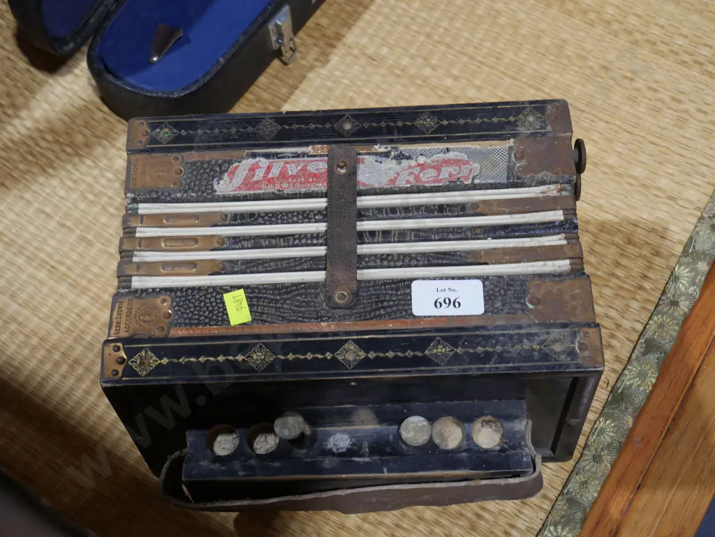 Button accordion Image 1++