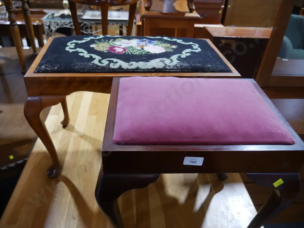 Two piano stools Image 1++