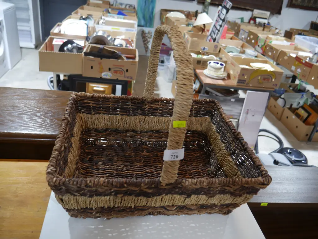 Cane basket Image 1++