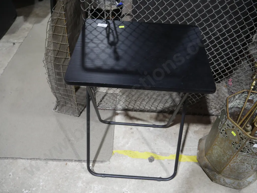 Folding table Image 1++