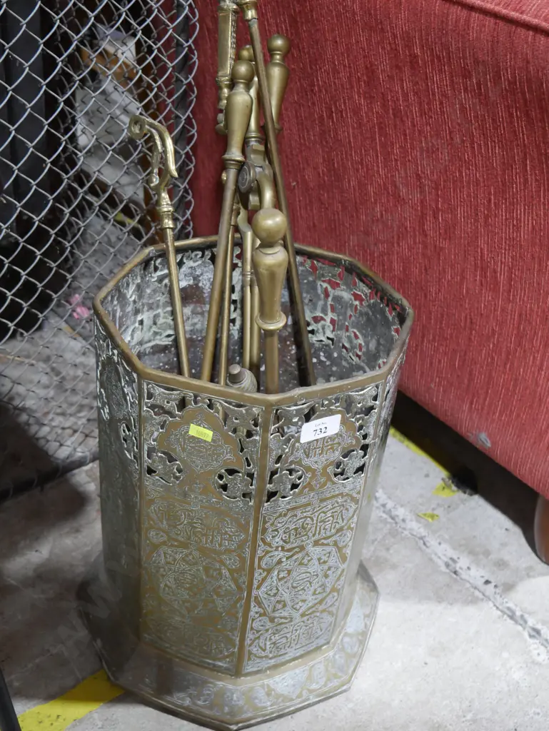 Oriental umbrella stand and fireside tools Image 1++