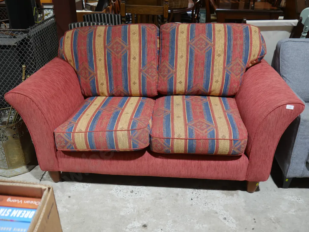 Two seater couch Image 1++
