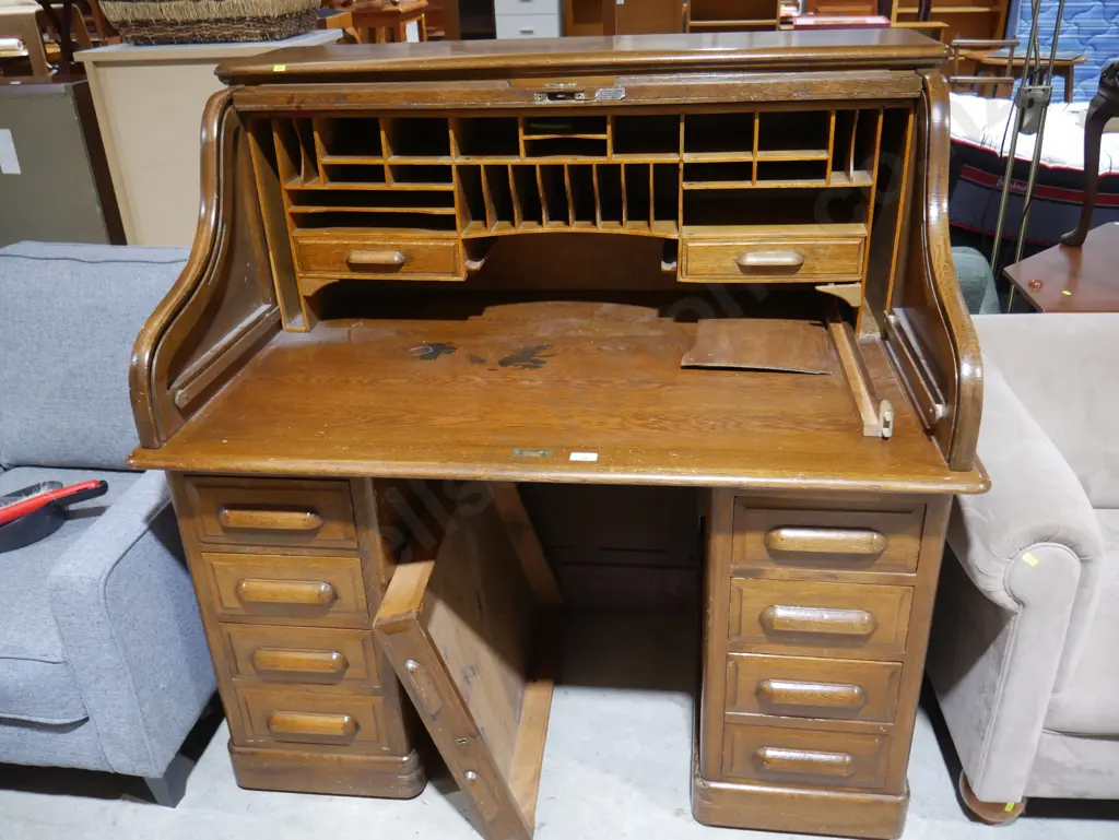 Oak rolled top desk Image 1++