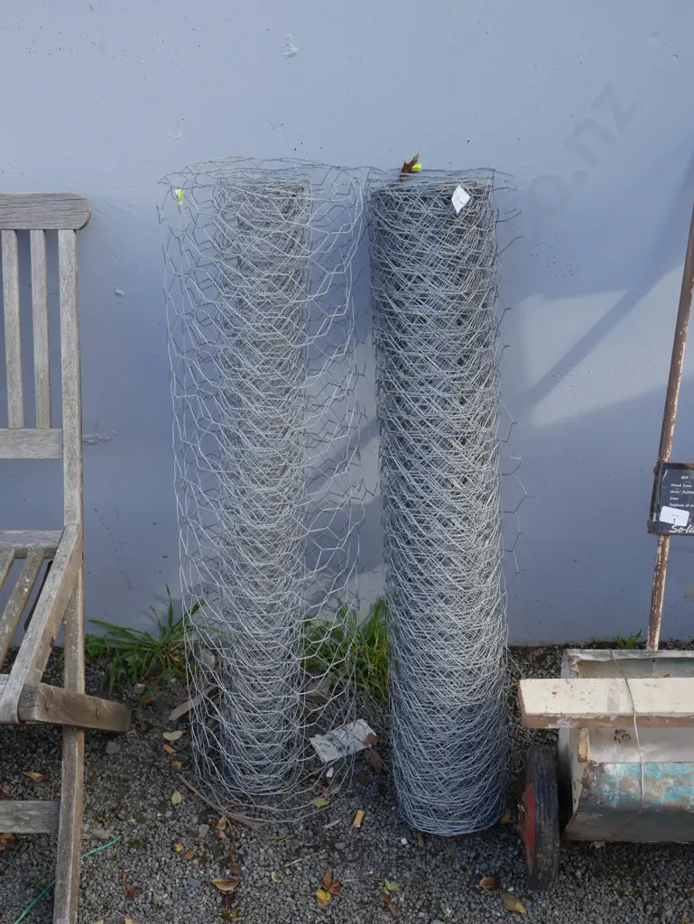 2 rolls chicken wire Image 1++