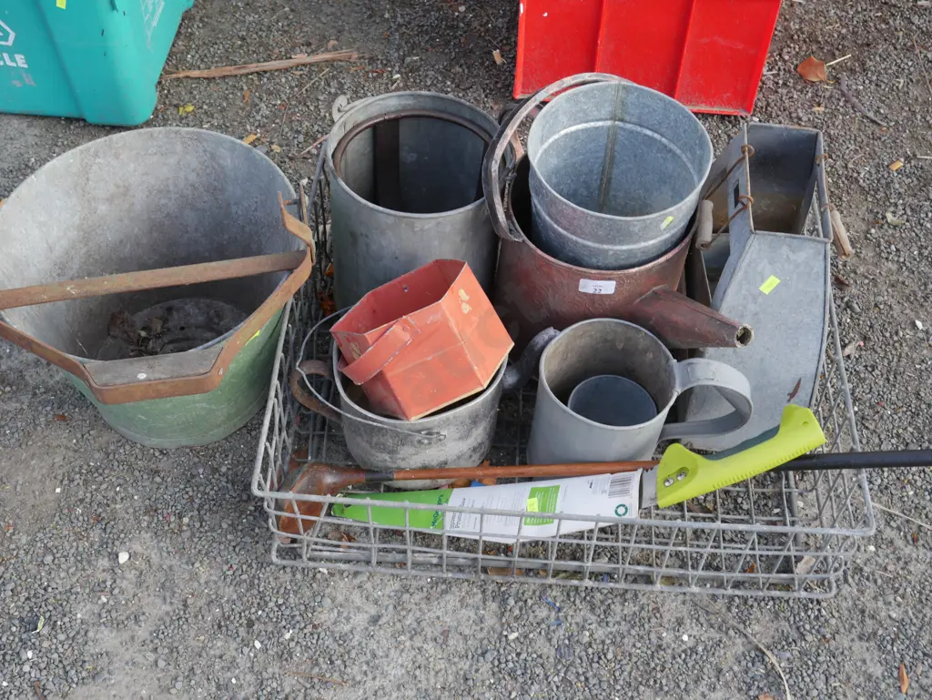 Tin buckets, watering cans etc Image 1++
