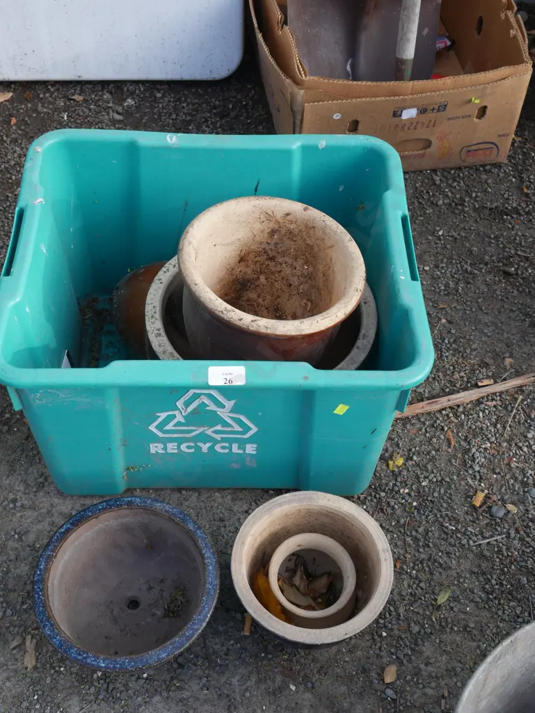 Assorted plant pots Image 1++