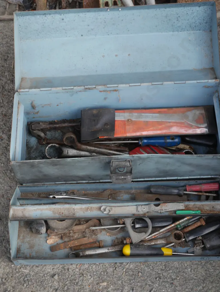 Tool box and contents Image 1++