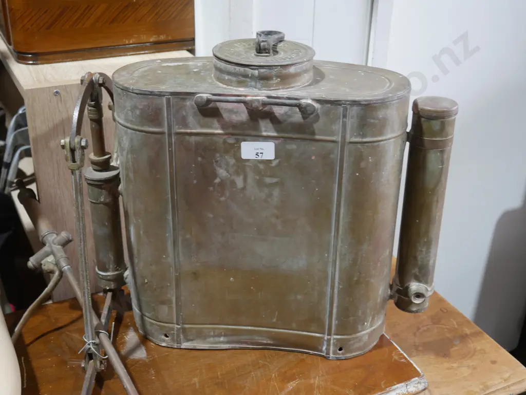 Vintage backpack sprayer Image 1++