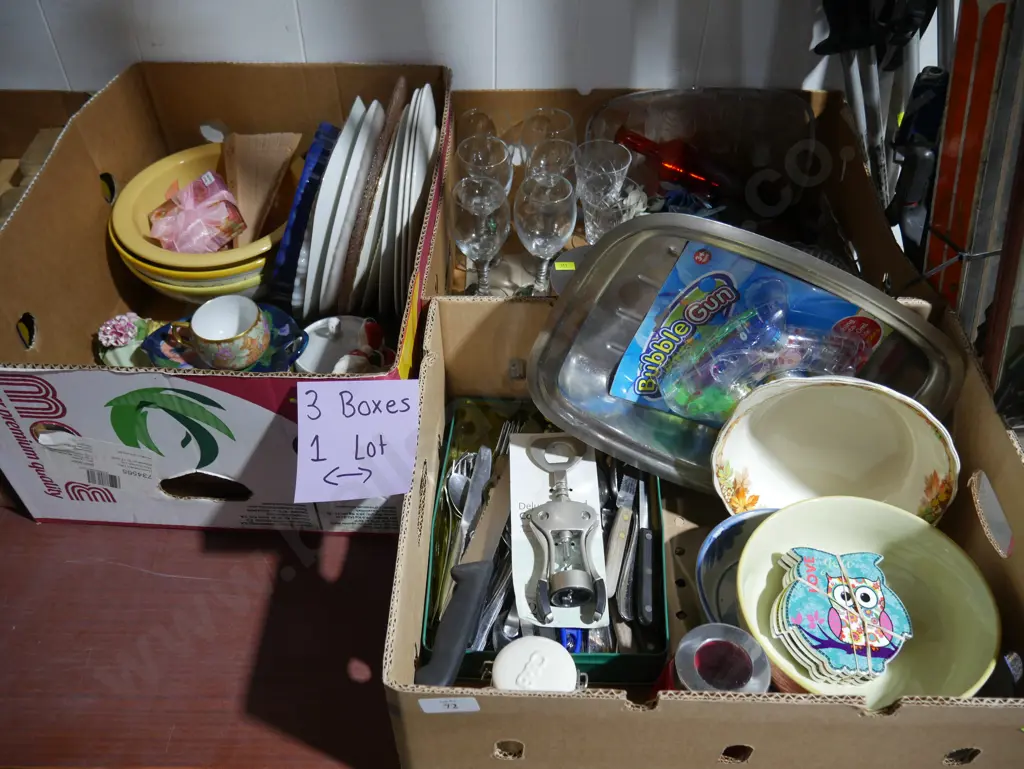 Three boxes of kitchen sundries Image 1++