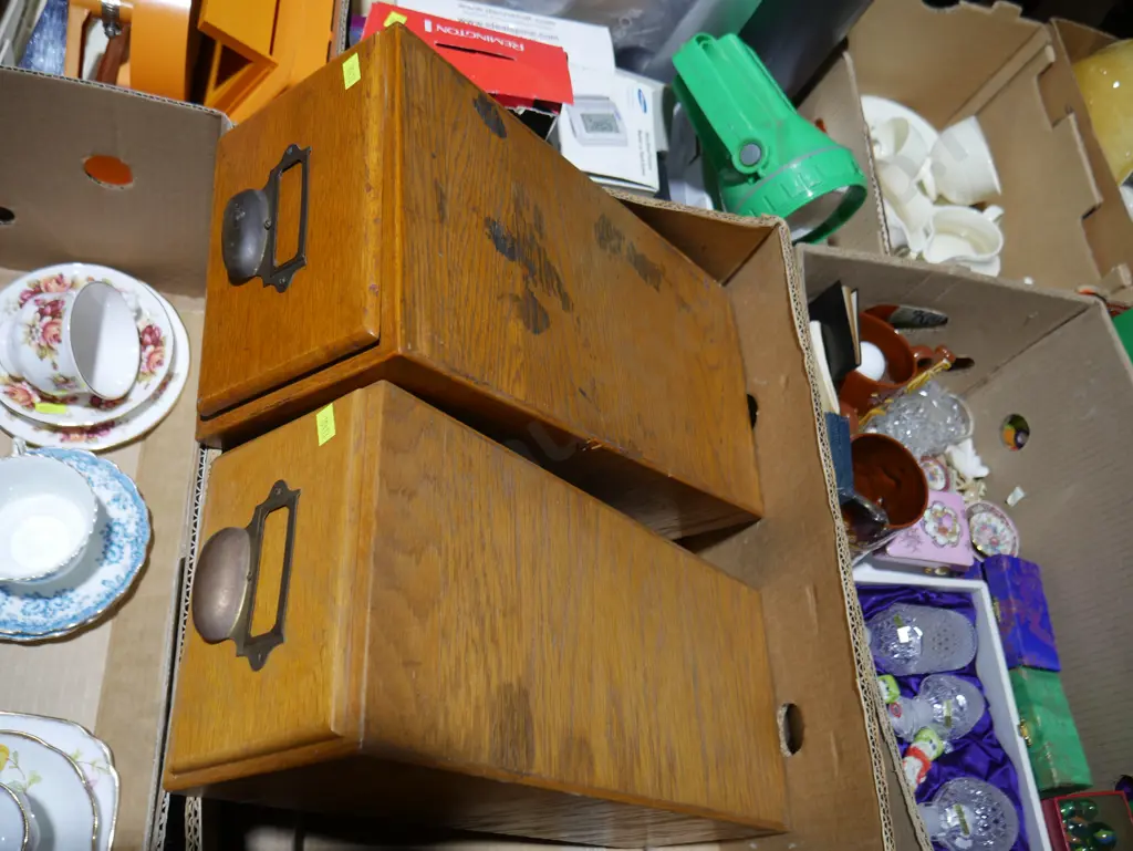 Wooden filing drawers Image 1++