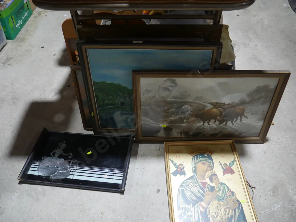 Assorted art Image 1++