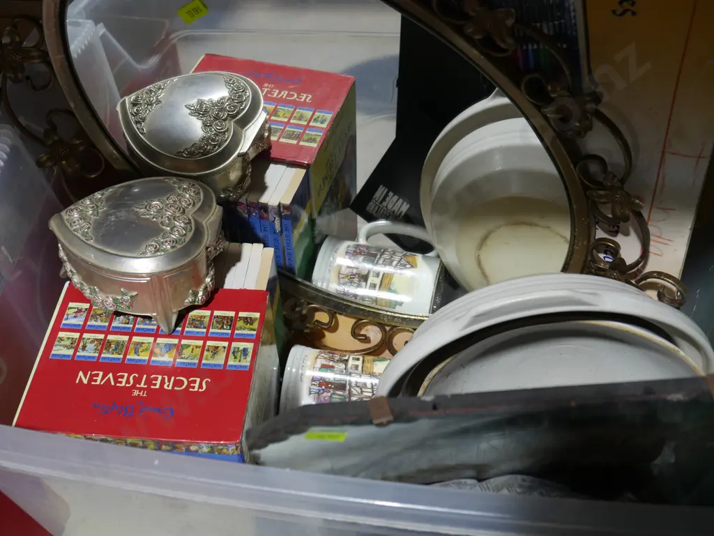 Mirrors, artworks etc Image 1++