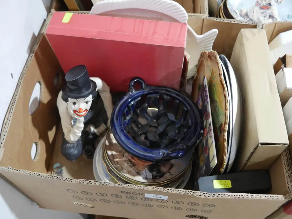 Assorted picture plates etc Image 1++