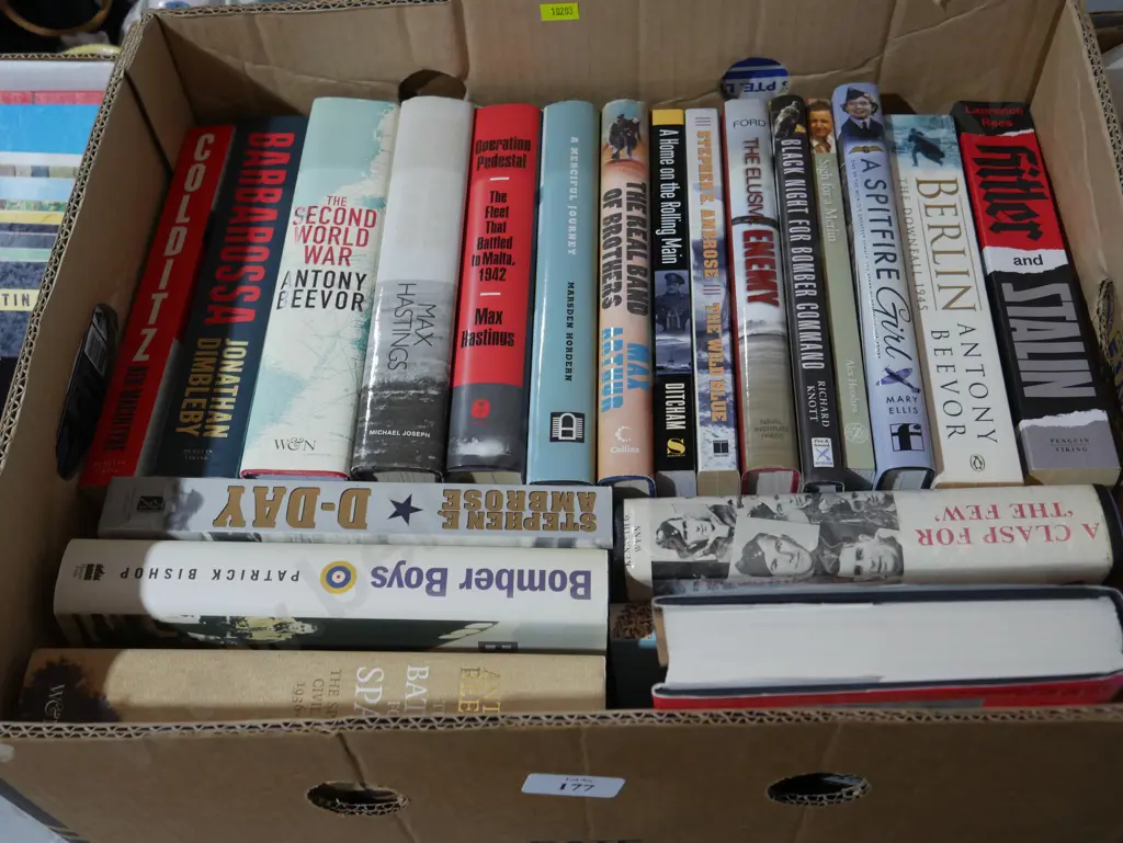 Books - war Image 1++