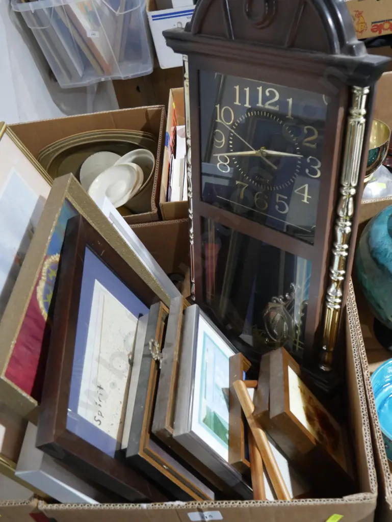 Assorted art and clock Image 1++