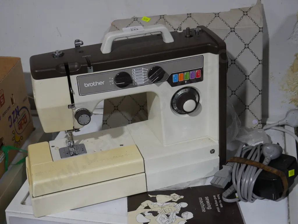Brother sewing machine Image 1++