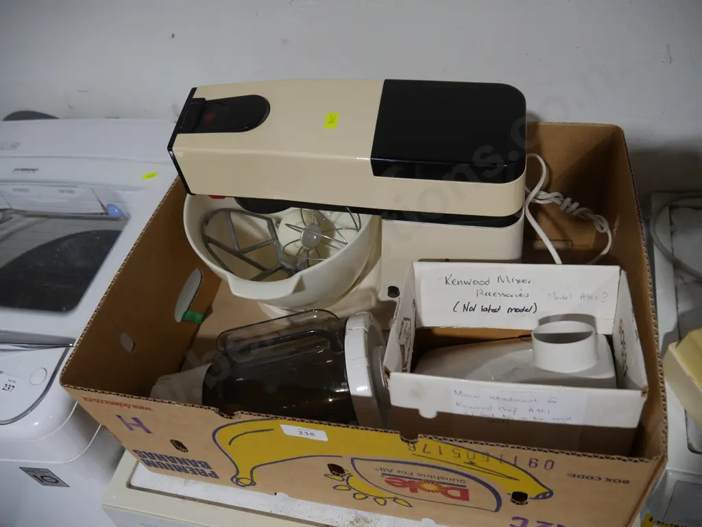 Kenwood mixer and accessories Image 1++