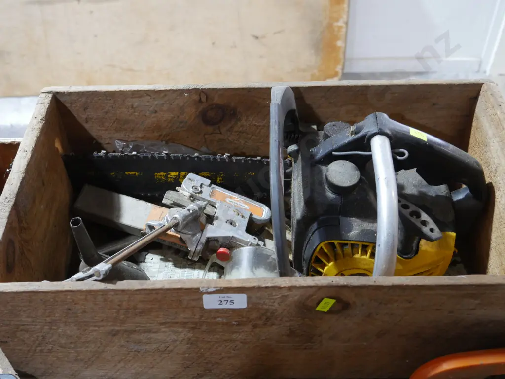 McCulloch chainsaw Image 1++