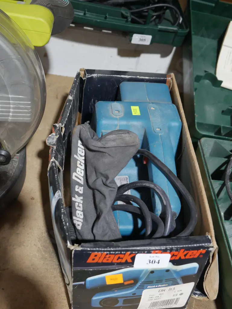 Black & Decker belt sander Image 1++