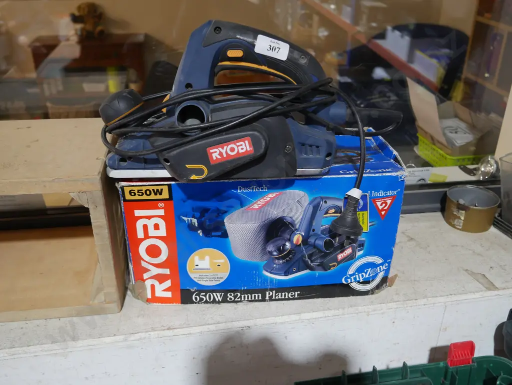 Ryobi planer Image 1++