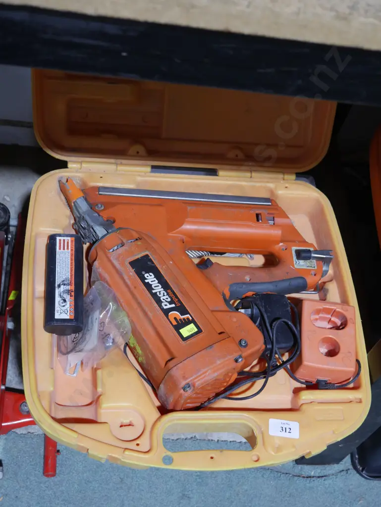 Paslode nail gun Image 1++