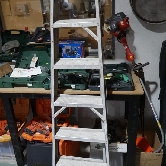 Aluminium extension letter