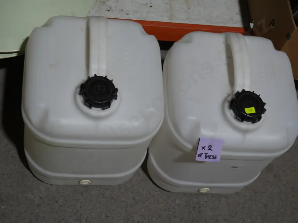 Two water containers Image 1++