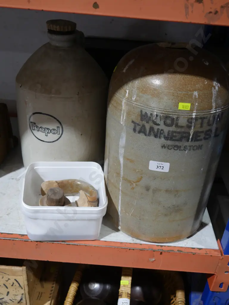 2 stone bottles Image 1++