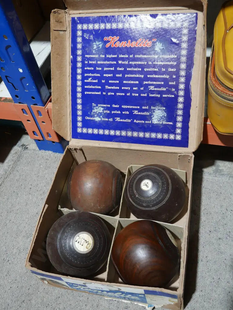 Kenselite bowls in case Image 1++