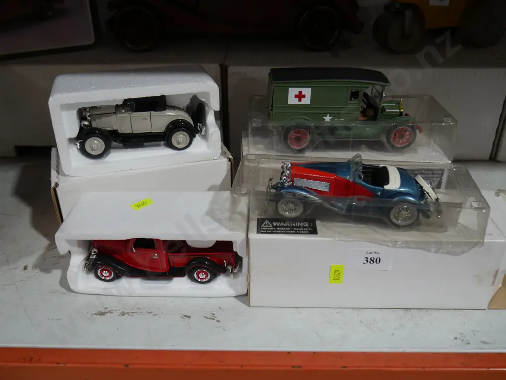 4 model cars Image 1++