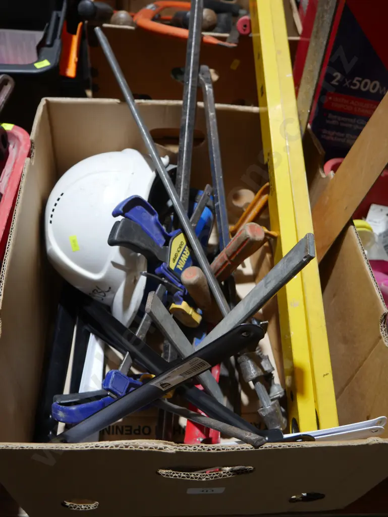 Assorted clamps etc Image 1++