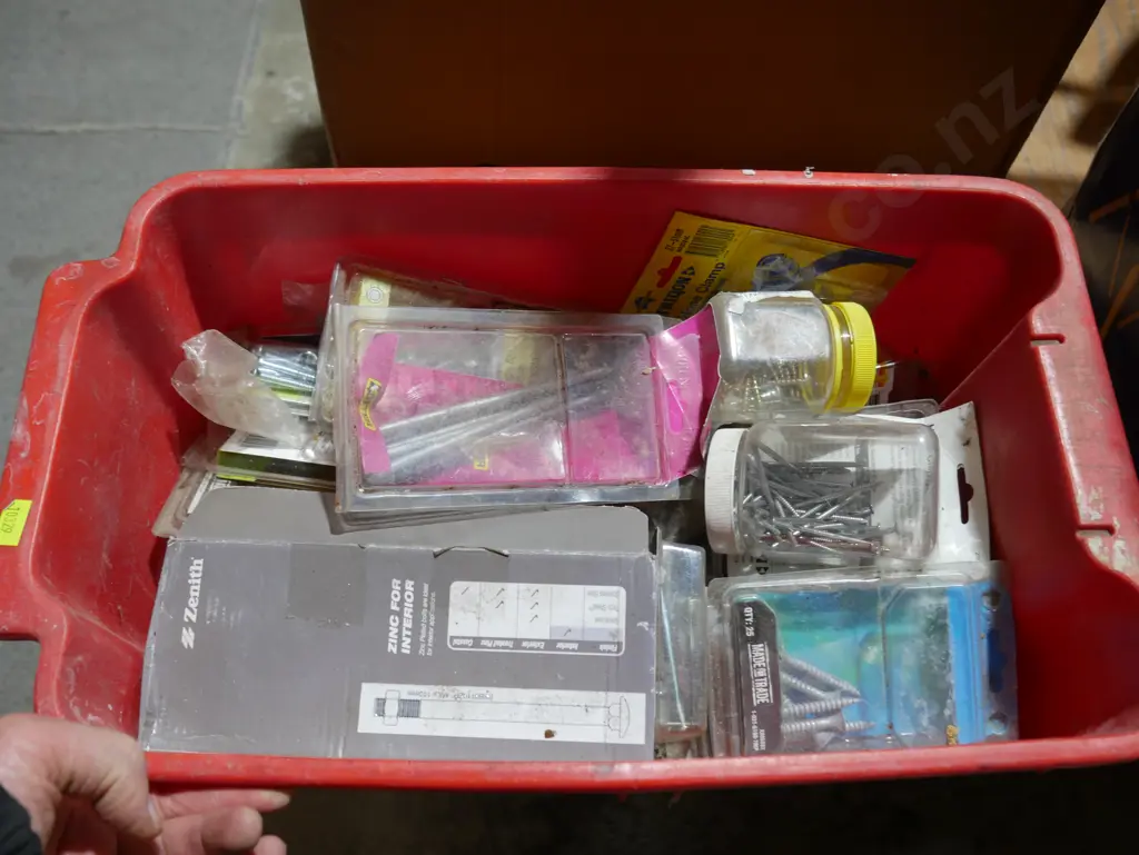 Assorted screws etc Image 1++