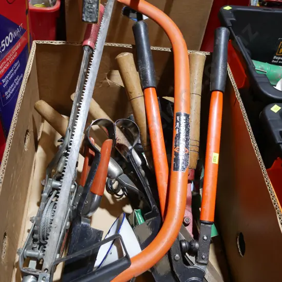 Handsaws, loppers etc