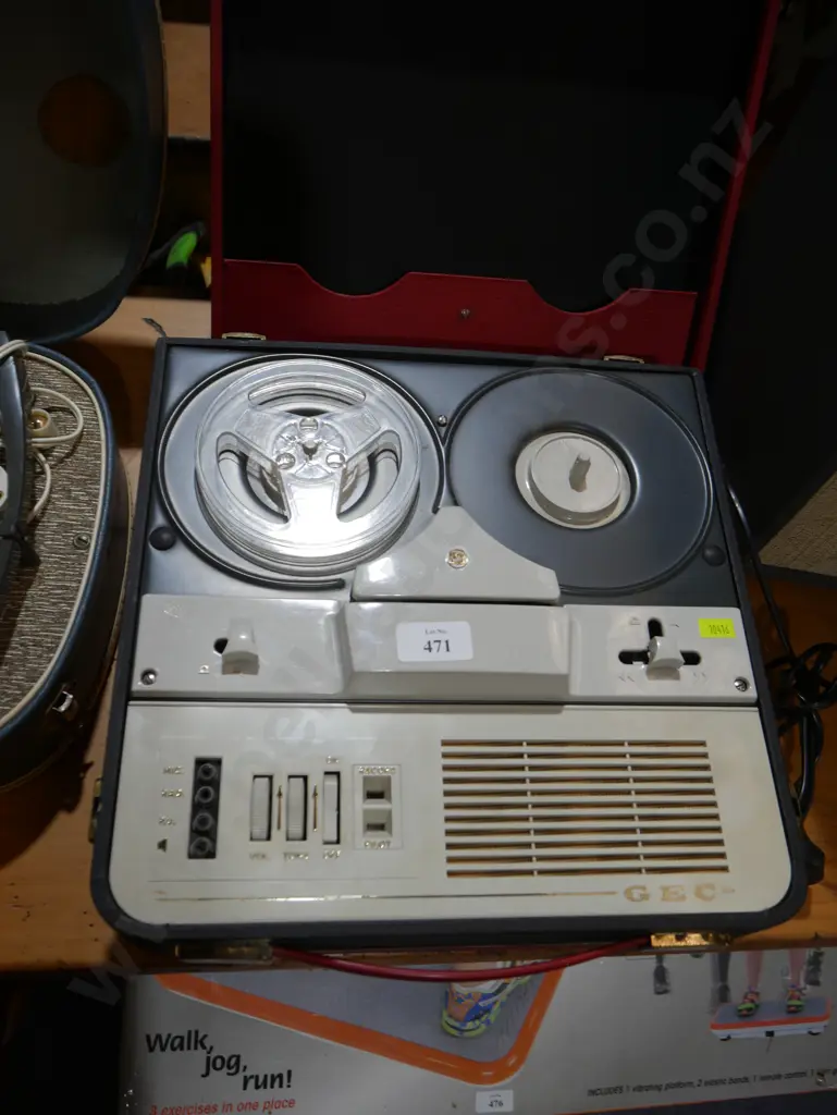 GEC tape player Image 1++