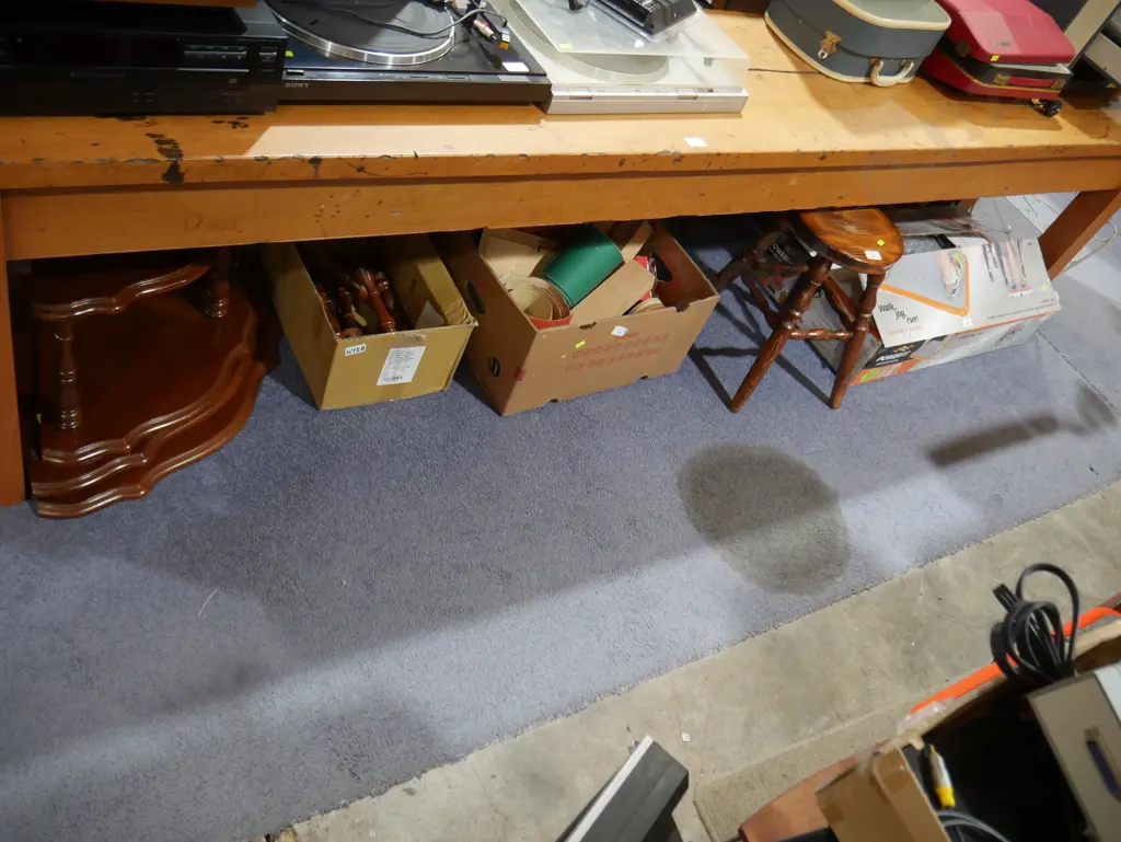 Long Kauri table Image 1++