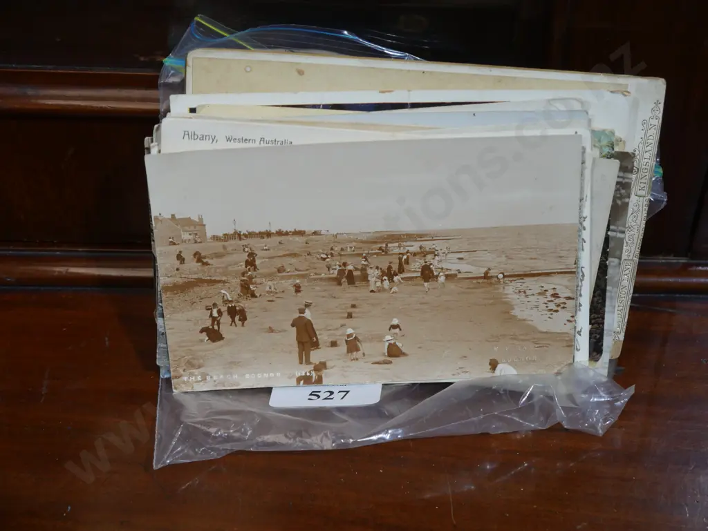 Assorted postcards Image 1++