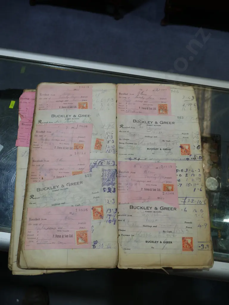 Receipt book Image 1++