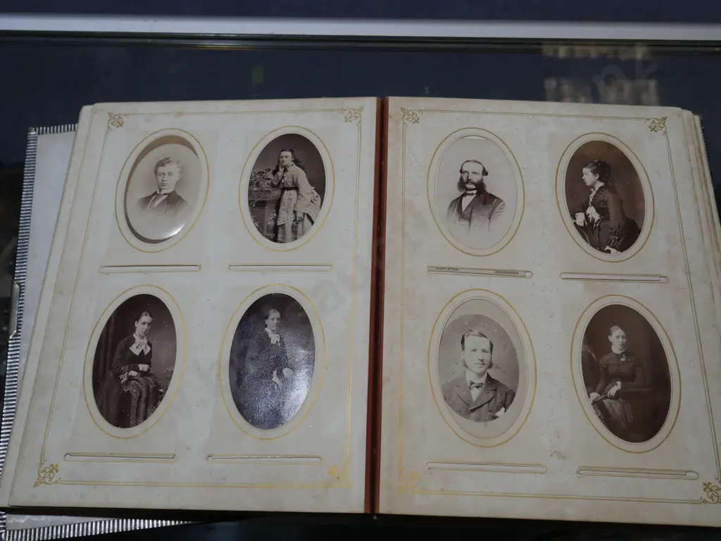 Photo album Image 1++