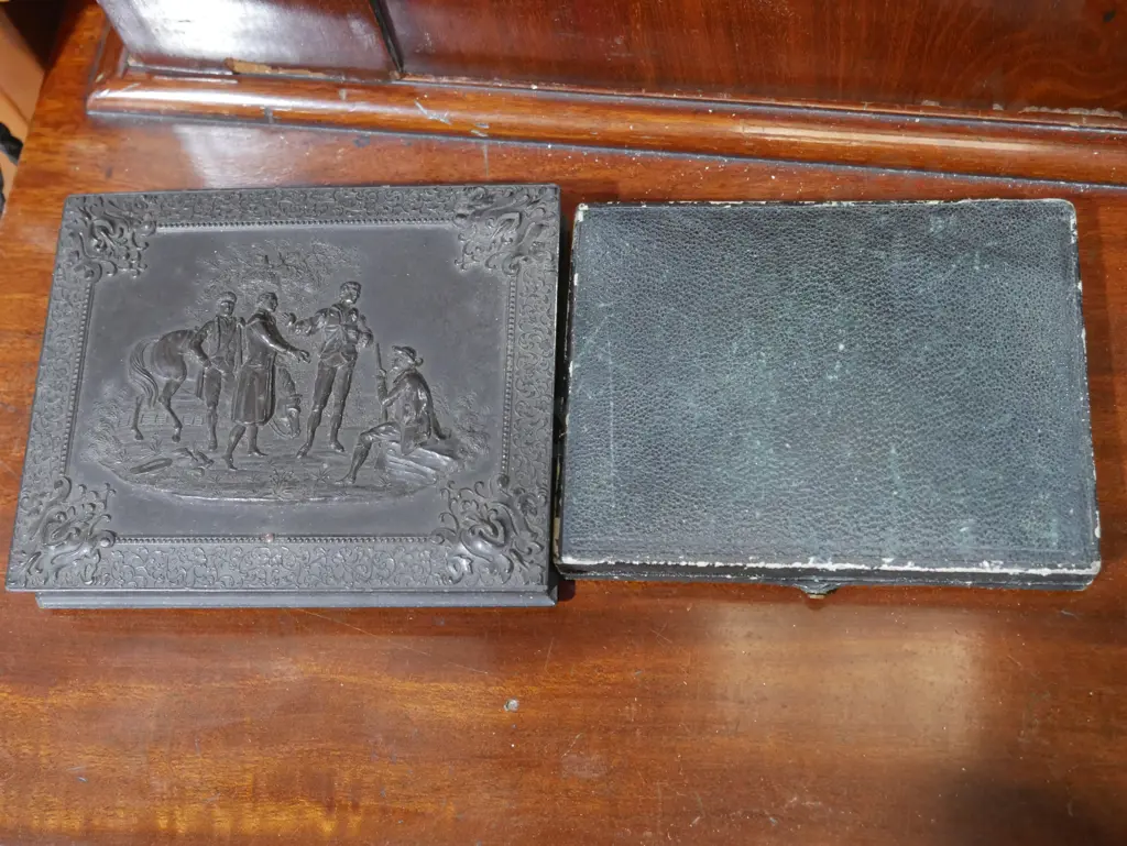 2 Victorian photographs Image 1++