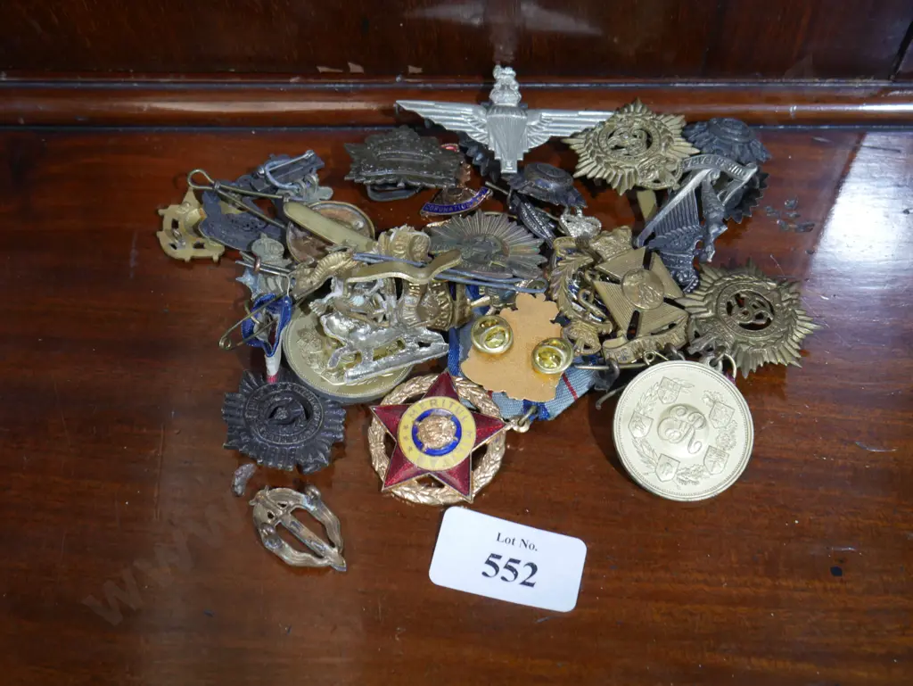 Assorted badges Image 1++