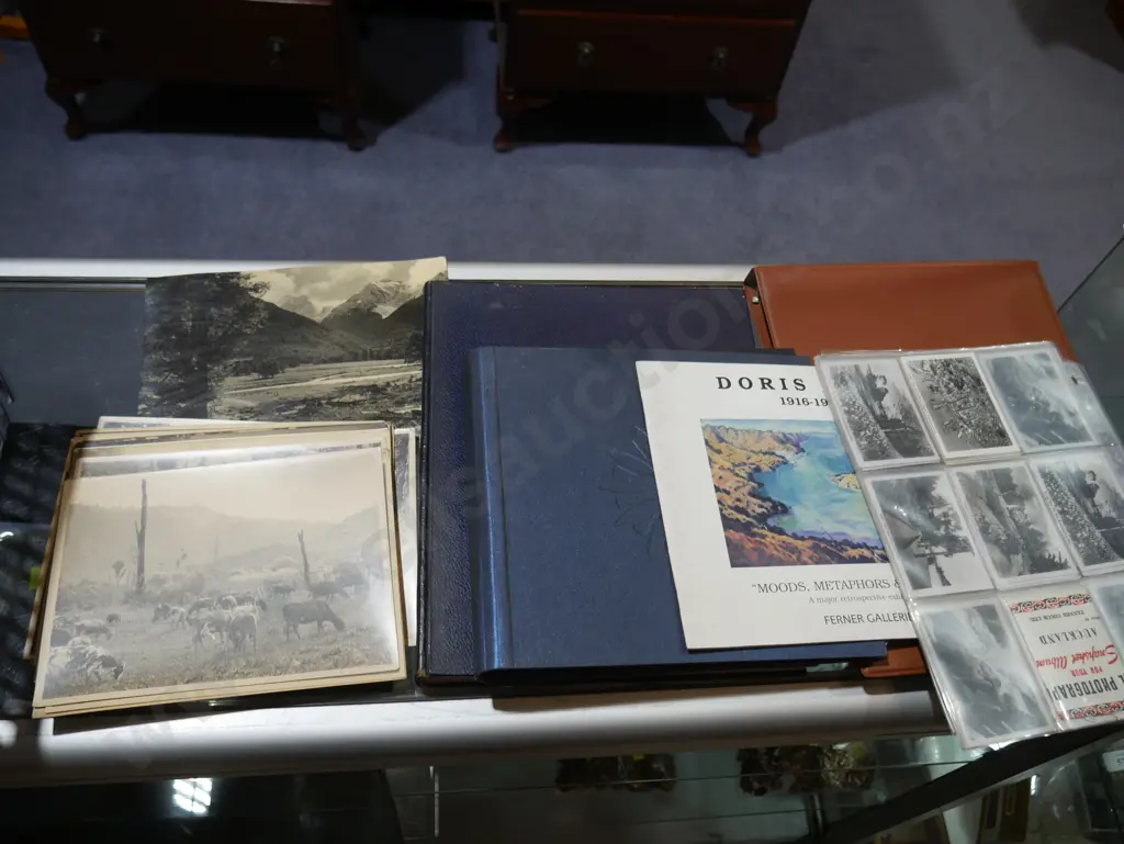 Photographs Image 1++