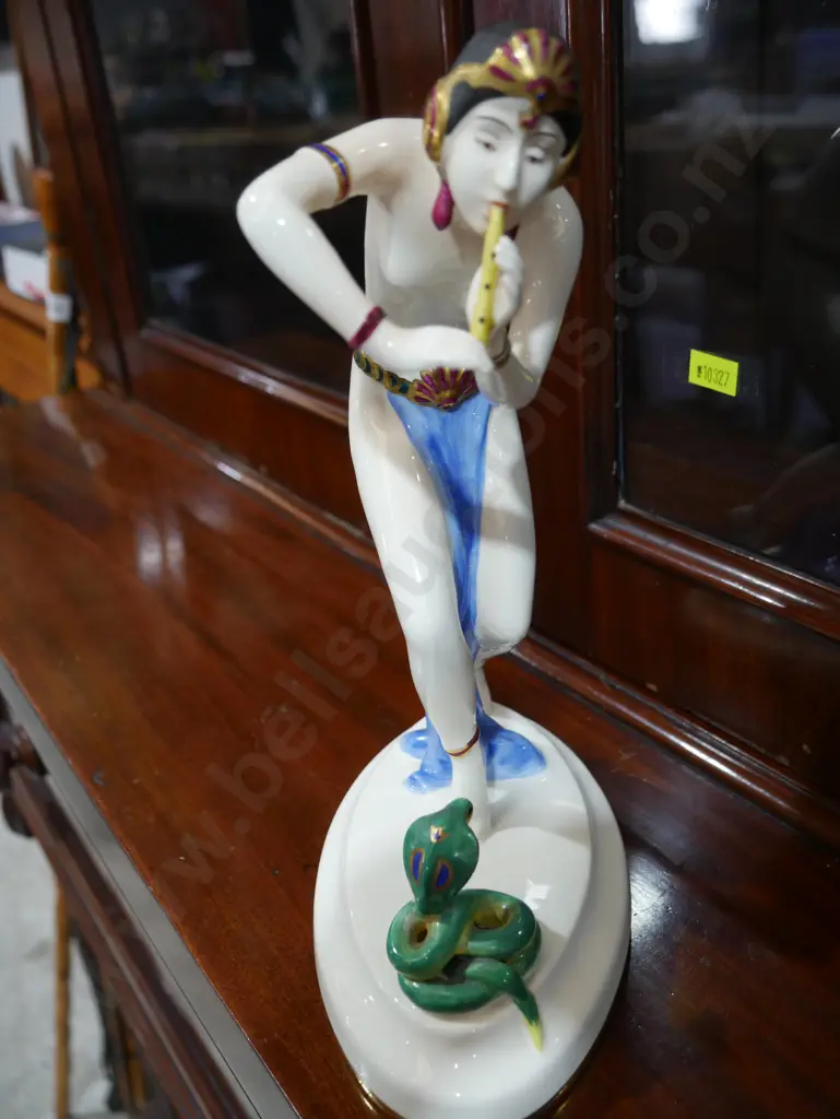 Royal Dux figurine Image 1++