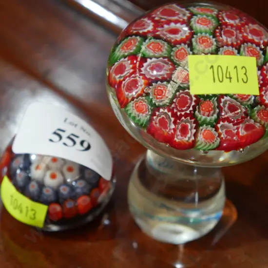 2 glass paperweights