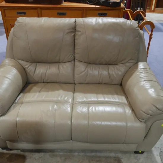 Two-seater leather settee