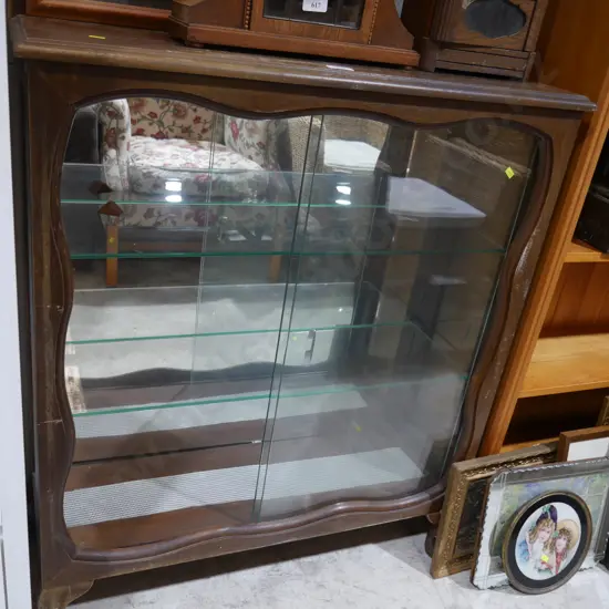 Display cabinet