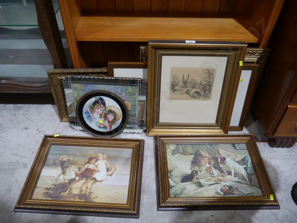 Assorted art Image 1++